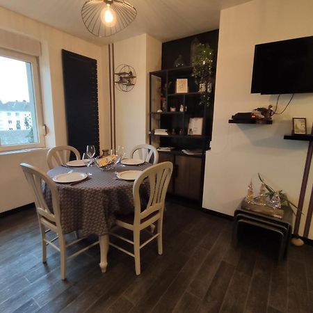 Appartement Cosy Centre-Ville Wifi Parking Charleville-Mézières Екстериор снимка